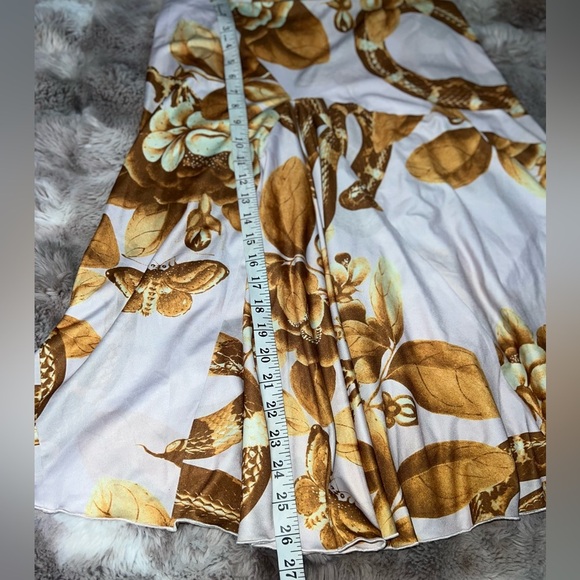 Miaou Moni Emblem Print Stretch Jersey
Midi Skirt, Medium - Picture 9 of 13